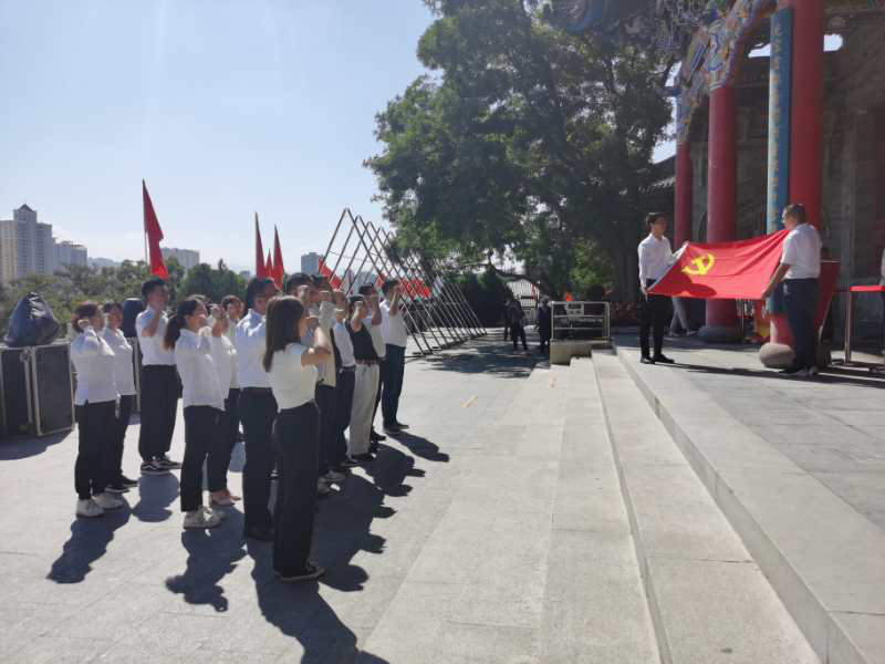 集團機關第二黨支部與土木院第一黨支部開展<br/>“重溫光輝歷程，傳承紅色基因”主題黨日暨結對共建活動